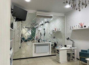 Mirror & Decor: Отражение Вашей Индивидуальности в Каждой Детали