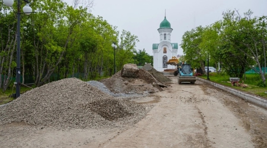 В Магадане продолжают благоустройство общественных пространств