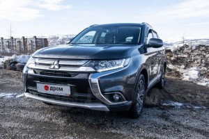 Mitsubishi Outlander, 2016